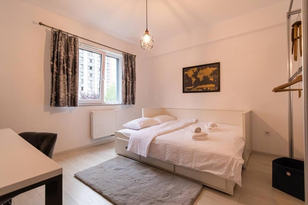 Arte - 2 Bedroom Apartment Near Coresi Mall With Free Parking براشوف المظهر الخارجي الصورة
