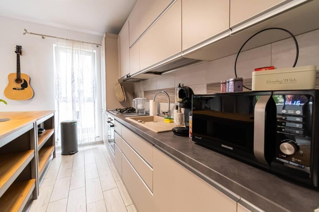Arte - 2 Bedroom Apartment Near Coresi Mall With Free Parking براشوف المظهر الخارجي الصورة