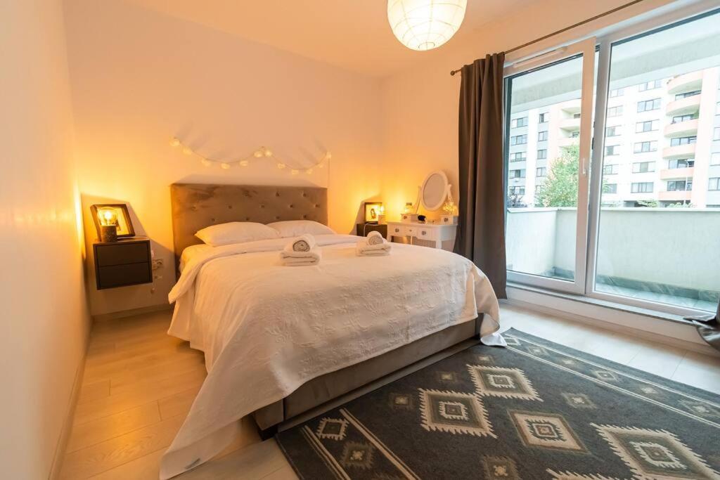Arte - 2 Bedroom Apartment Near Coresi Mall With Free Parking براشوف المظهر الخارجي الصورة